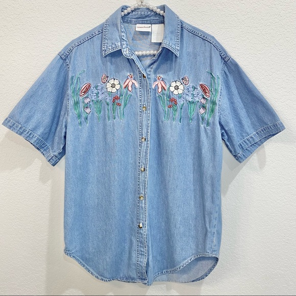 Bobbie Brooks Tops - Vintage Floral Embroidered Chambray Shirt Top